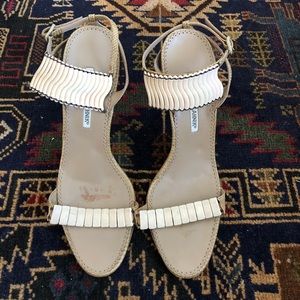 GUC Sz 40 Manolo Blahnik Bone & Snakeskin Sandals